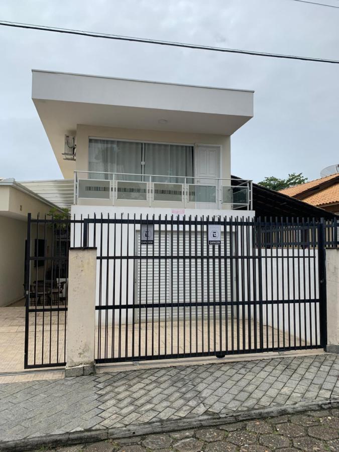 Apto E Suites Praia Do Itapocoroi Penha  Exterior foto